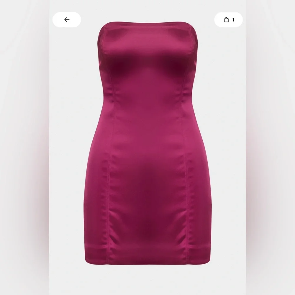 Red dress - Picture 1 of 5